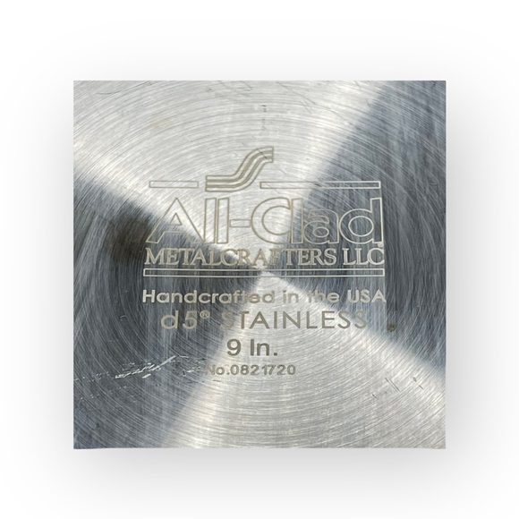 All-Clad ★ D5® Stainless Steel Nonstick Omelette 9” Fry Pan ★ Stainless Steel ★ - Picture 12 of 16